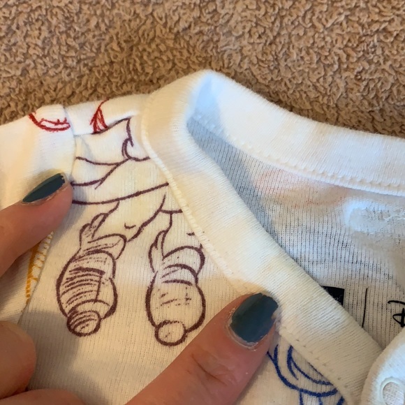 Baby Gap Seven Dwarfs PJs 0-3 months - Picture 3 of 4